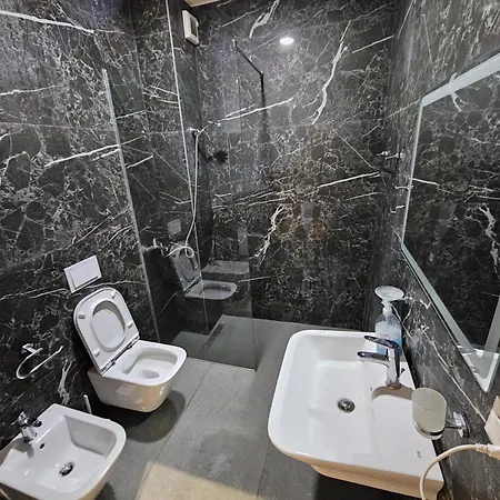 Apartment Square 21 Stylish Tirana