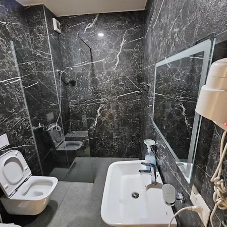 Square 21 Stylish Apartman